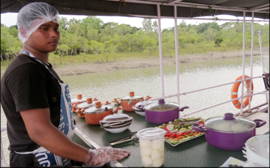 SUNDARBAN HOUSEBOAT - FOOD SERVED ON THE BOAT